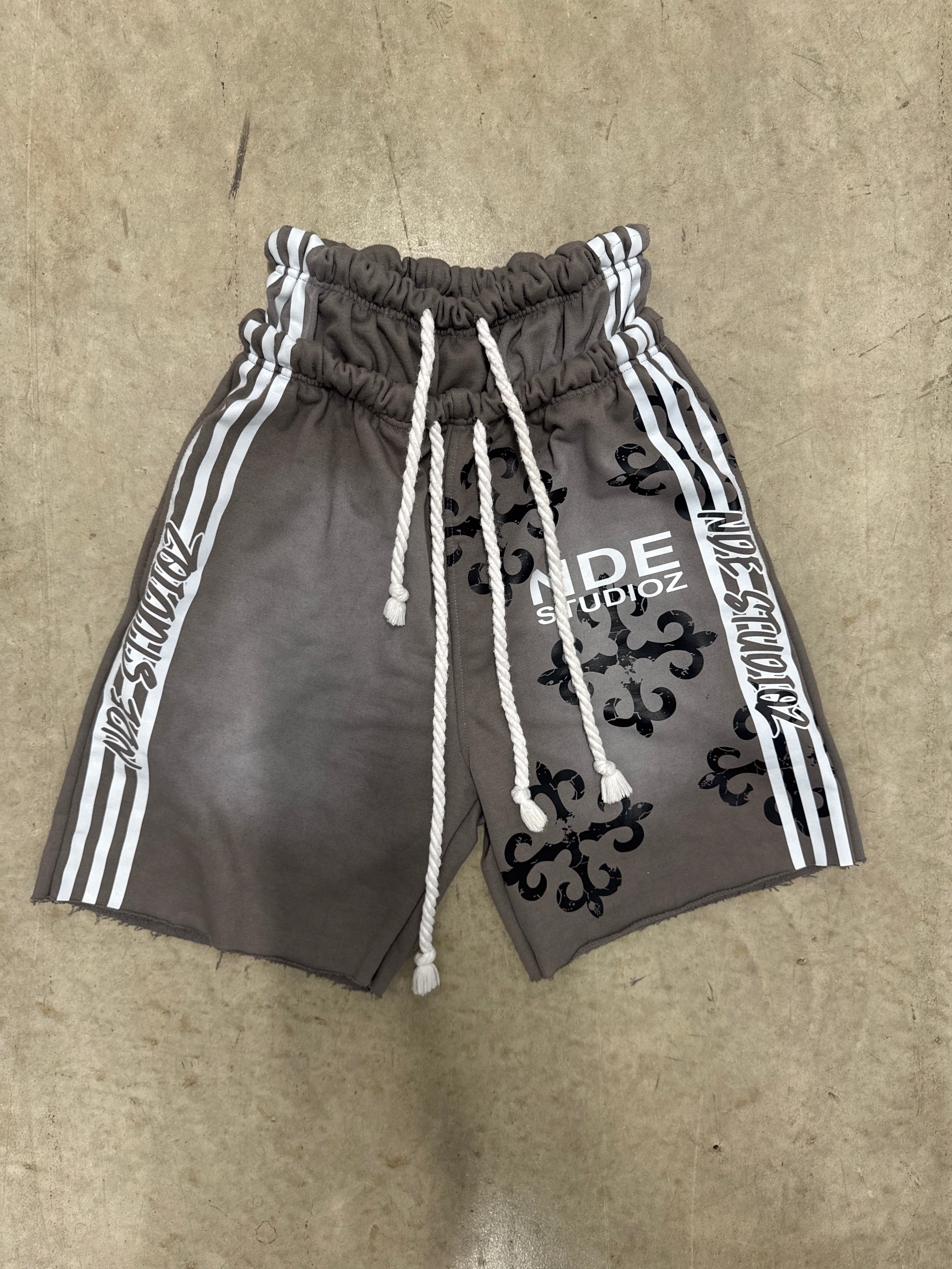 ショートパンツ [AEAE] TRUNK LAYERED SWEATSHORTS MELANGE GREY Grey Marl Relaxed Sweatshorts. – WATC STUDIO